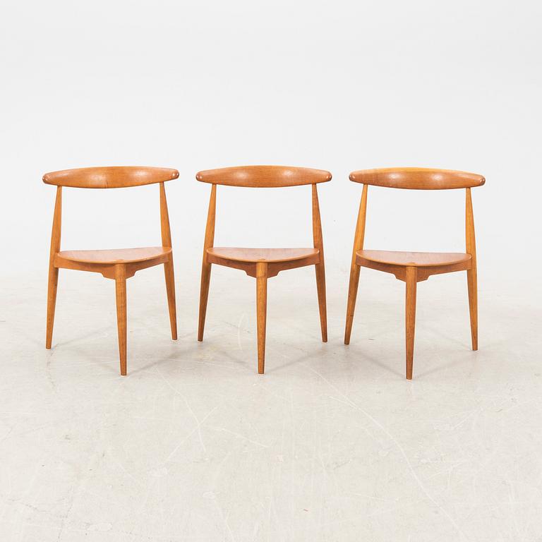 Hans J Wegner, stolar, 6 st, "Hjertestolen". Fritz Hansen, Danmark, 1950/60-tal.