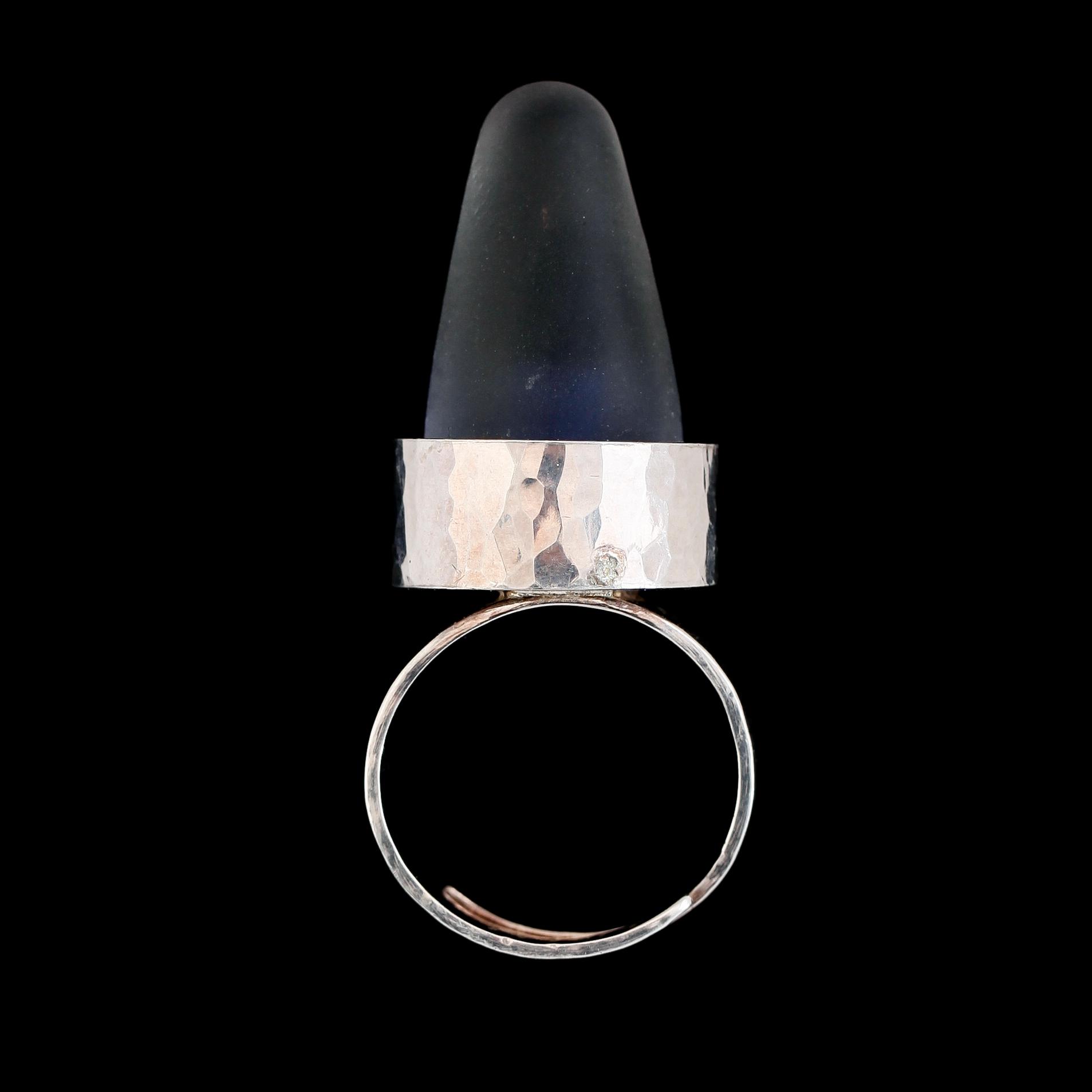 RINGAR, 2 st, glas och silver, Halo, Monika Backström, Kosta Boda 2000.