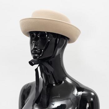 Chanel, a rabit hair hat with ribbon, size S.