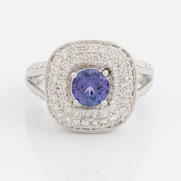 Tanzanite and brilliant cut diamond ring.