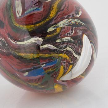 Ulrica Hydman-Vallien, a unique glass vase, Kosta Boda, Sweden.