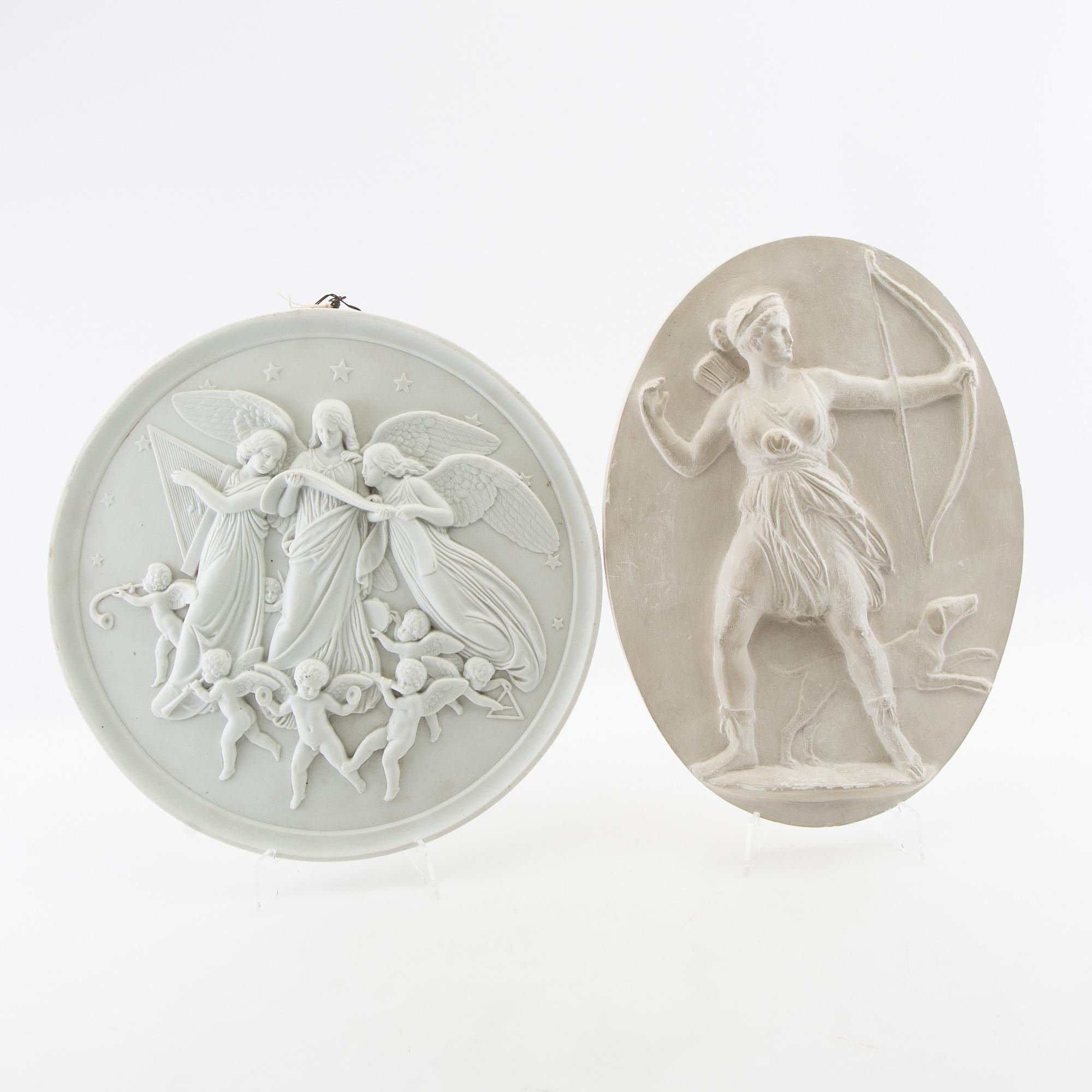 Väggreliefer 2 st Bing & Grøndahl och Torvaldsen museum Danmark 1900-talets början.