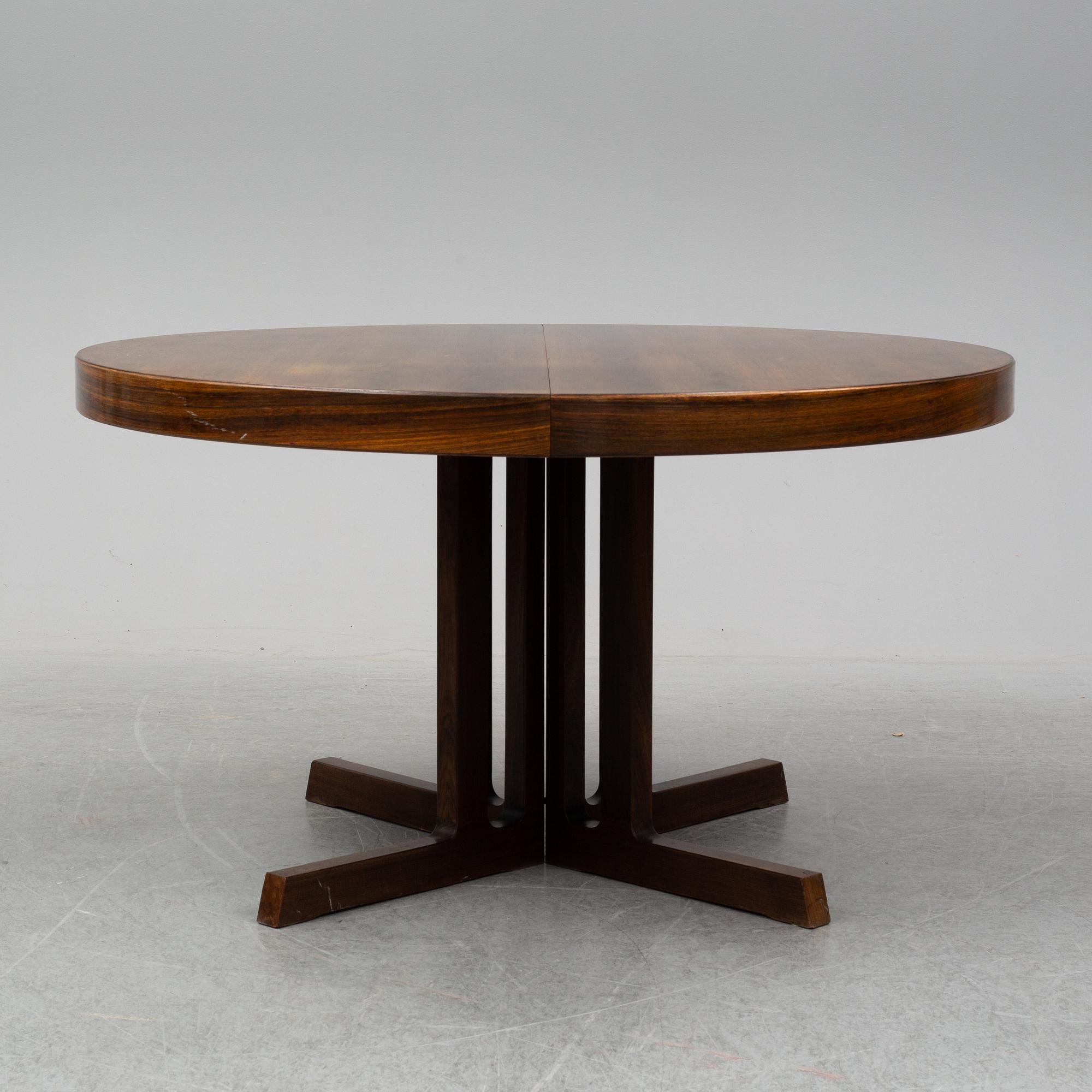 A 1960's Danish rosewood dining table.