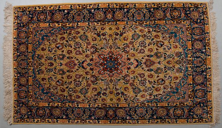 MATTA, Iran, ca 183 x 113,5 cm.