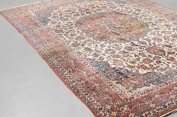 A carpet, semi-antique Esfahan, ca 375 x 252 cm.