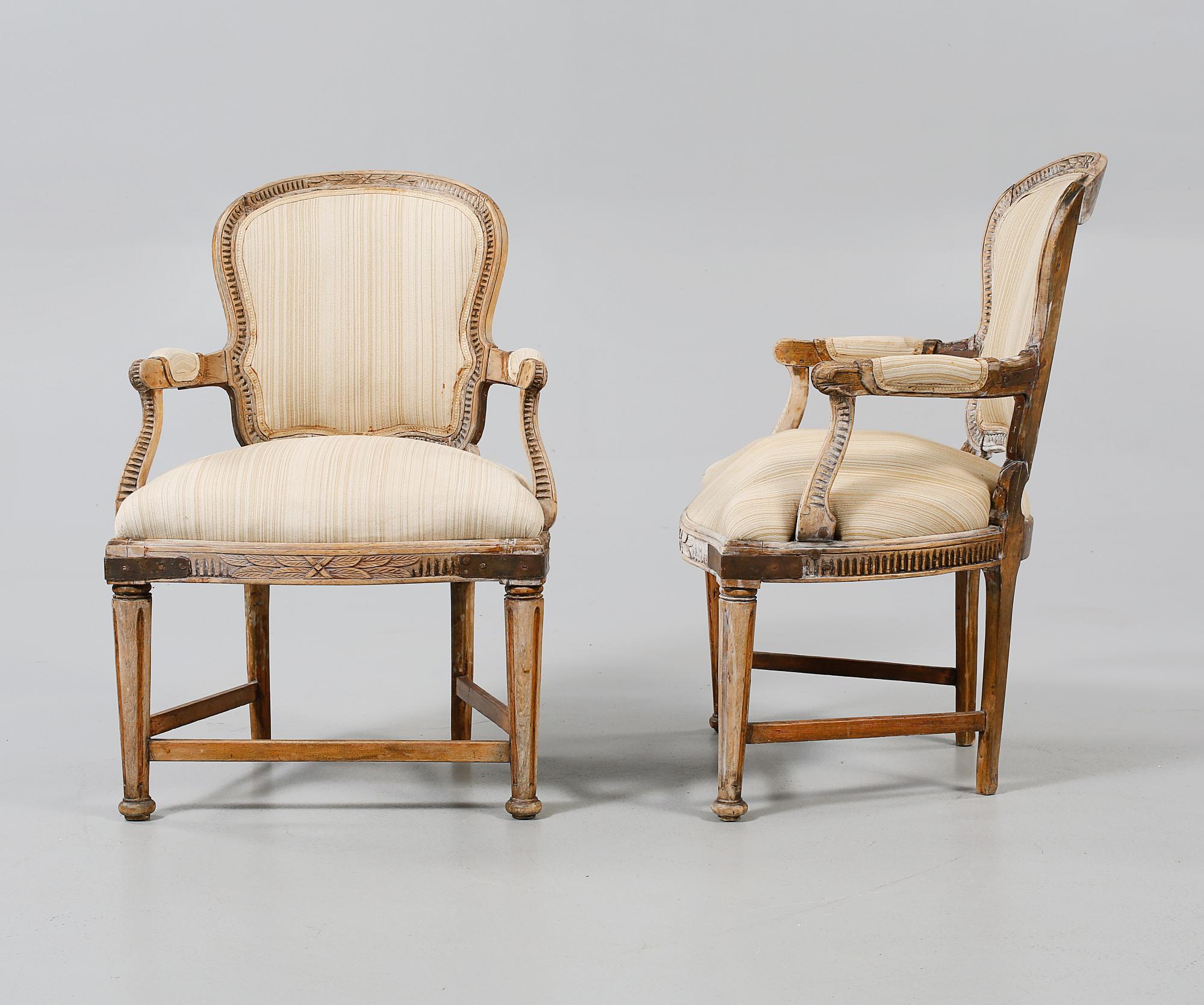 KARMSTOLAR, ett par, Louis XVI, tidigt 1800-tal.