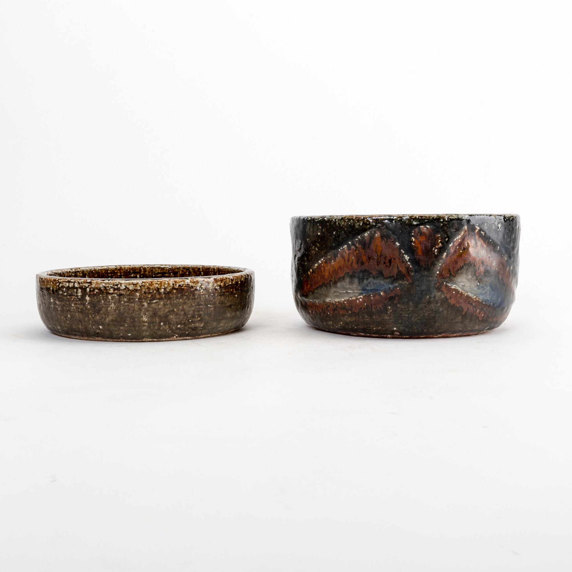 A set of two Carl-Harry Stålhane signed stoneware bowls from Rörstrand.