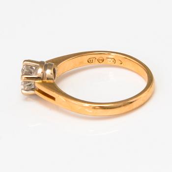 TIMANTTISORMUS, 18K kultaa, timantti n. 0.92 ct, Kultaseppä J. Toivola, Inkoo.