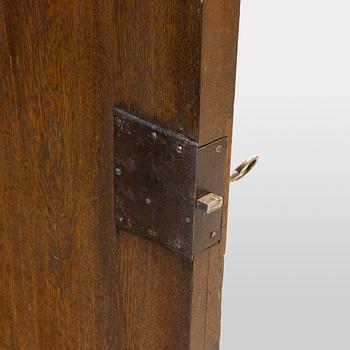 An oak Baroque cabinet, 18th Century.