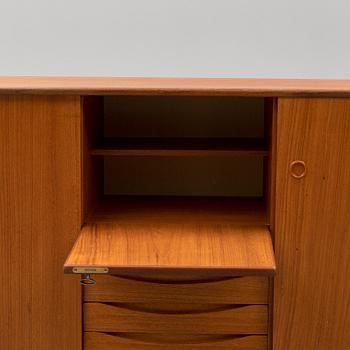 A 1950s/1960s teak veneered sideboard, Bräntorps.