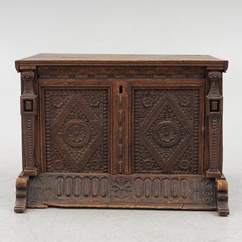 Chest, Baroque/Baroque style, 17th-18th century.