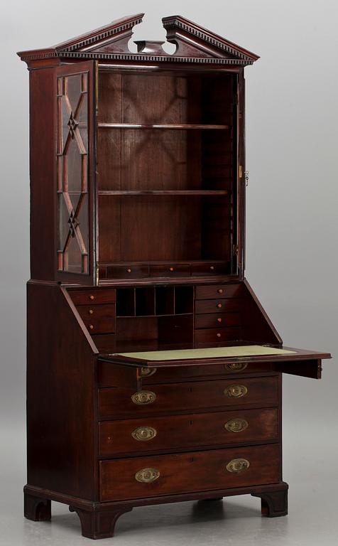 SKRIVSKÅP. England 1700-tal.