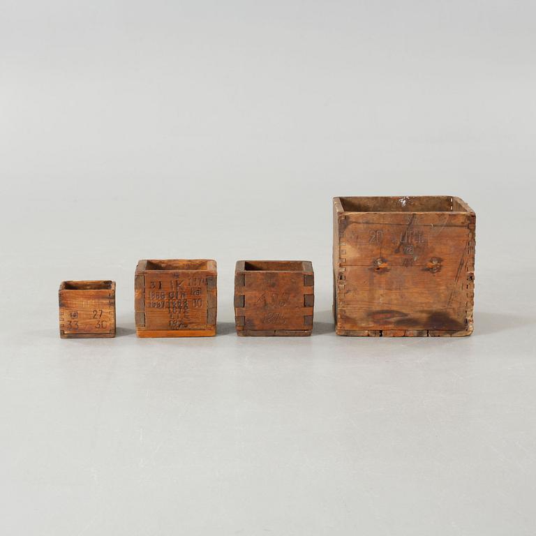 Four wooden measurements, second half of the 19th century.