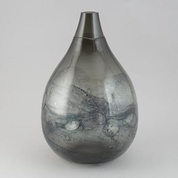 Eva Englund, an "Eldlek" glass vase from Pukeberg. Signed and dated -65.