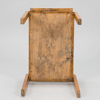 Alvar Aalto, A mid-20th century 'A 86' table for Huonekalu- ja Rakennustyötehdas A.B.