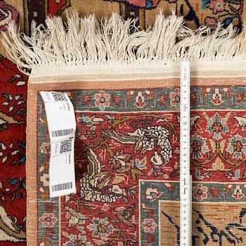 Matto, an old Pakistani figural, ca 214-216 x 121,5-123 cm (as well as ca 1-2 cm flat weave at the ends).