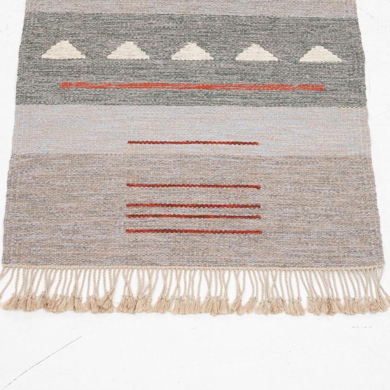 Gallerimatta, rölakan, ca 225 x 78 cm.