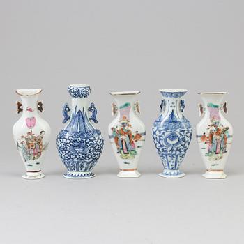 A set of five wall vases, late Qing dynasty.