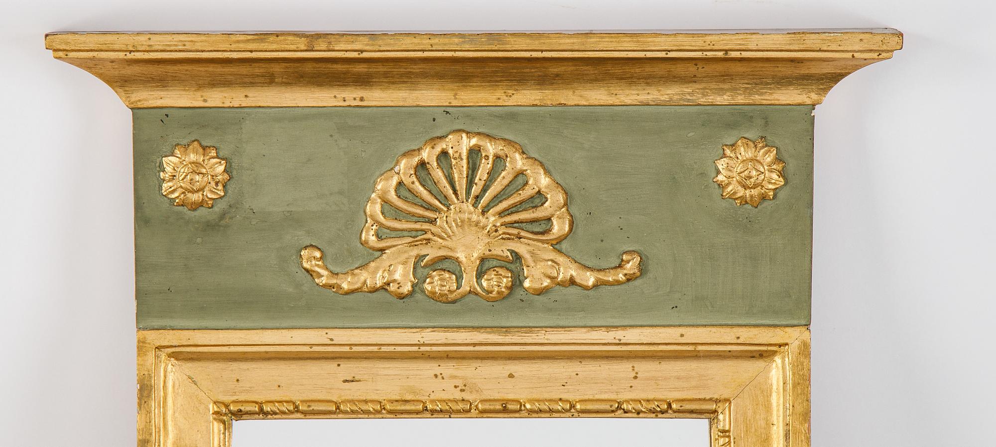 A mirror by Johan Engström, Hudiksvall, early 19th Century.