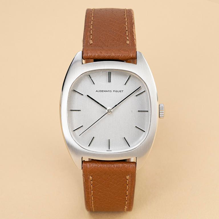Audemars Piguet, "Tonneau", "Steel Case", ca 1973.