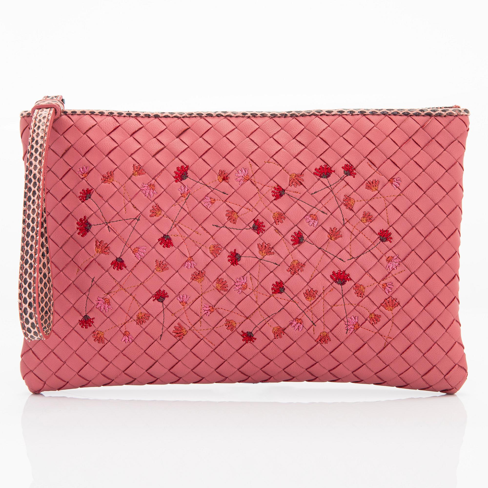 Bottega Veneta, pouch samt plånbok.