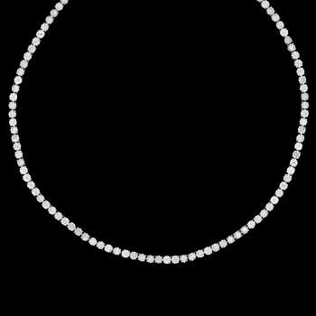 199. COLLIER, 107 briljantslipade diamanter, tot. 22.56 ct.