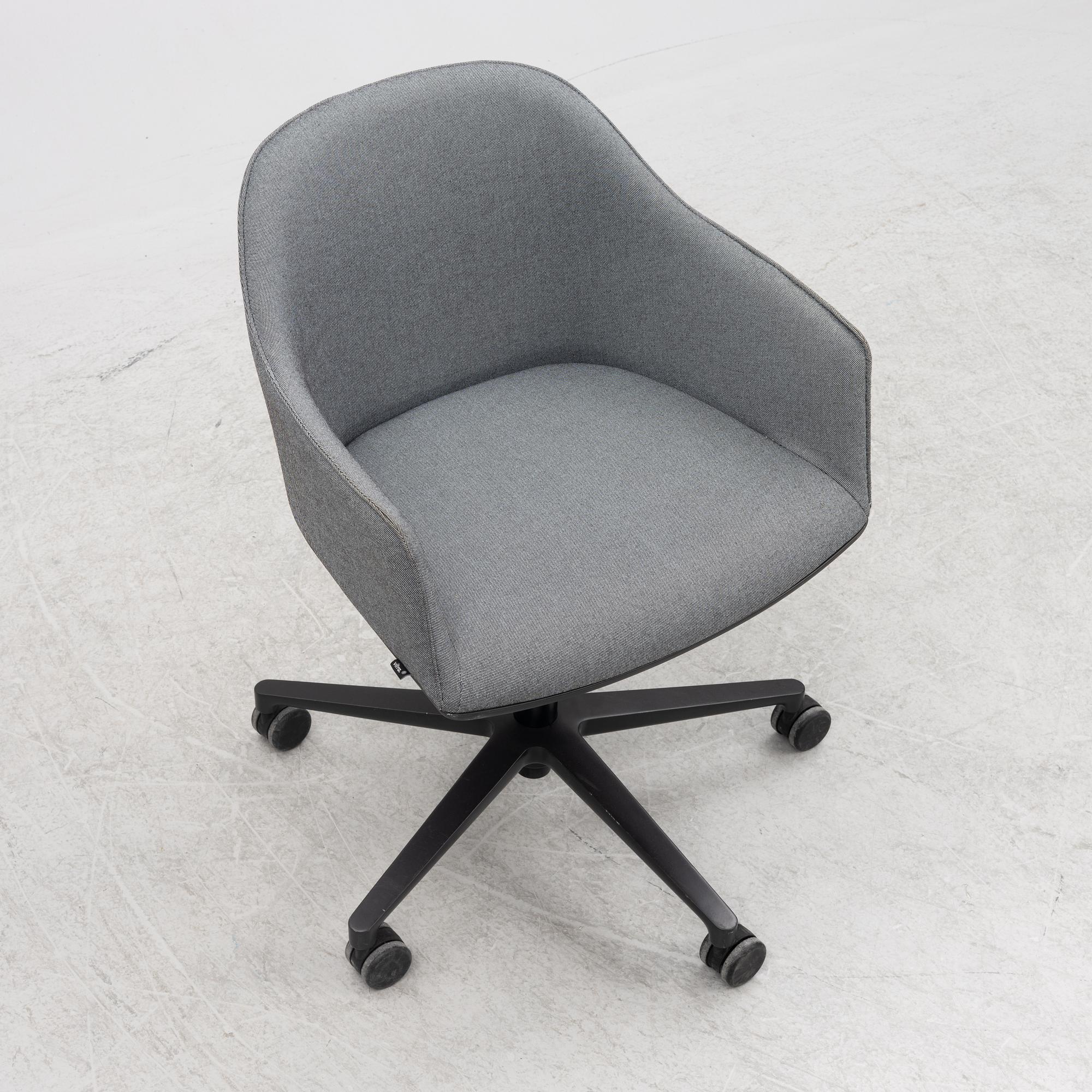 Ronan & Erwan Bouroullec, a 'Softshell Chair' desk chair, Vitra, 2015.