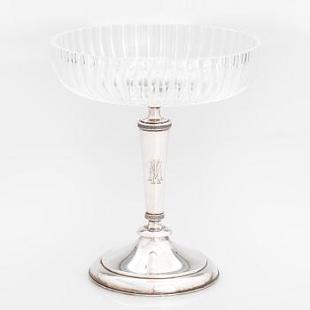 A footed silver and glass bowl, maker's mark of Johan Viktor Aarne, Vyborg 1917.