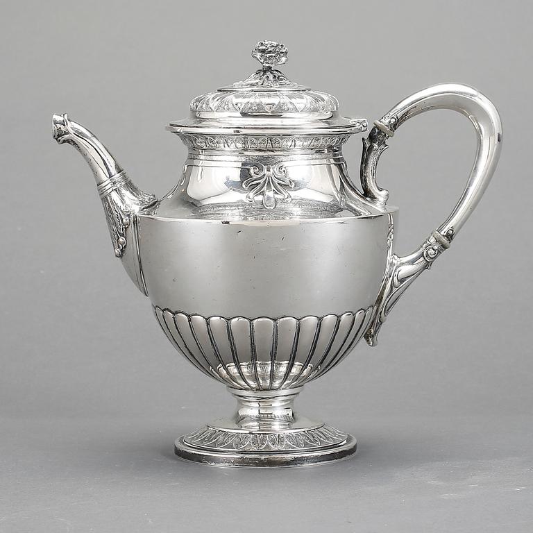 KANNA, låghaltigt silver, Tyskland, 1900-tal, vikt ca 724 g.