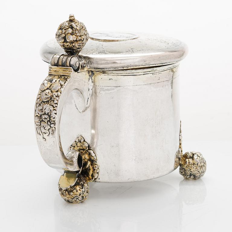 A Swedish baroque parcel-gilt silver tankard, maker's mark of Arvid Falck (master 1667-1691), Stockholm 1693.