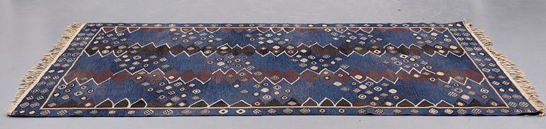 Barbro Nilsson, A CARPET, "Snäckorna", flat weave, ca 278 x 191,5-194 cm, signed AB MMF BN.