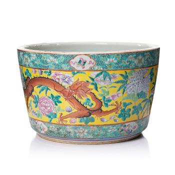 1100. A large enamelled four clawed dragon flower pot, Qing dynasty, circa 1900.