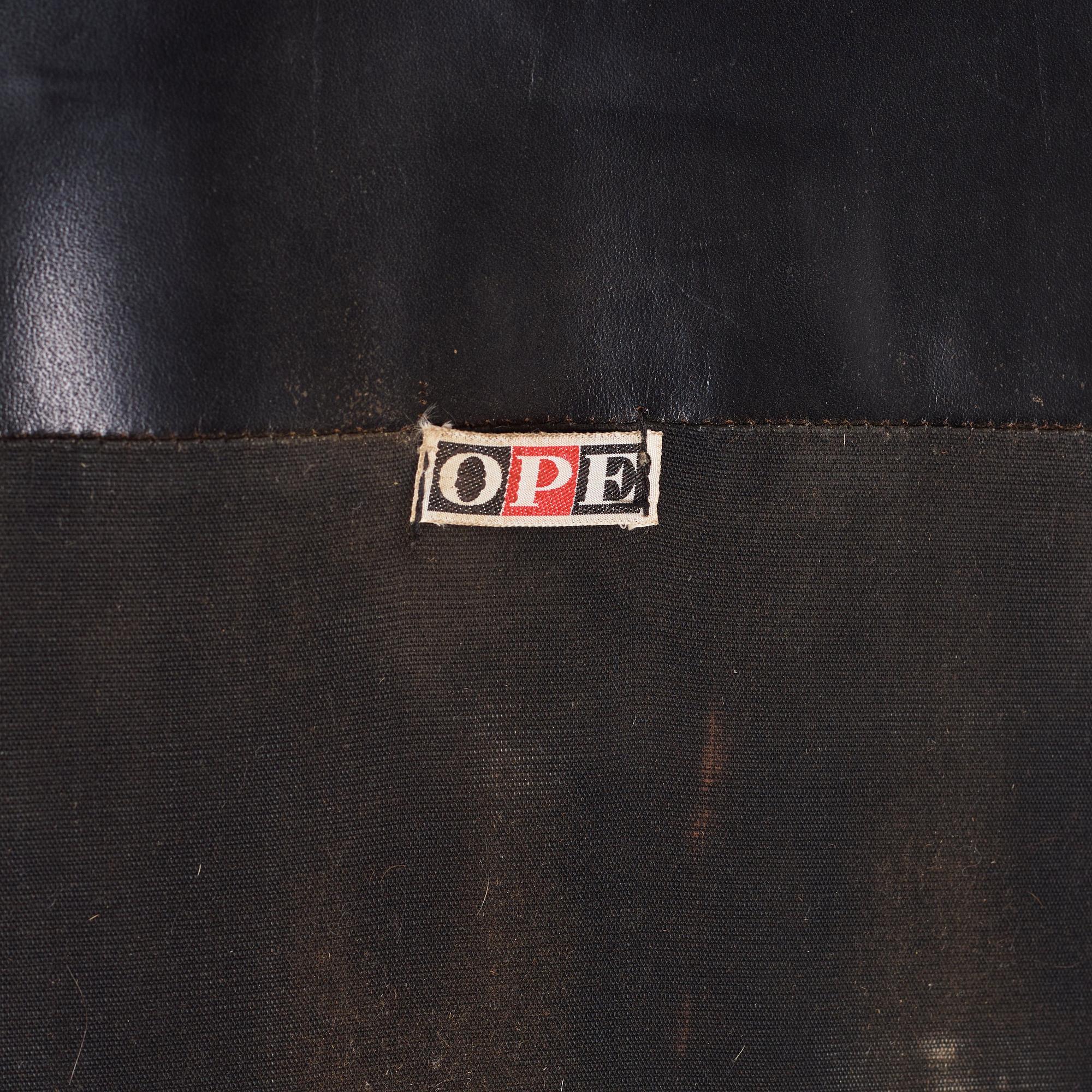 Ib Kofod-Larsen, a 'Sälen' (Seal) armchair, Olof Perssons Fåtöljindustri (OPE), Jönköping, Sweden 1950-60s.