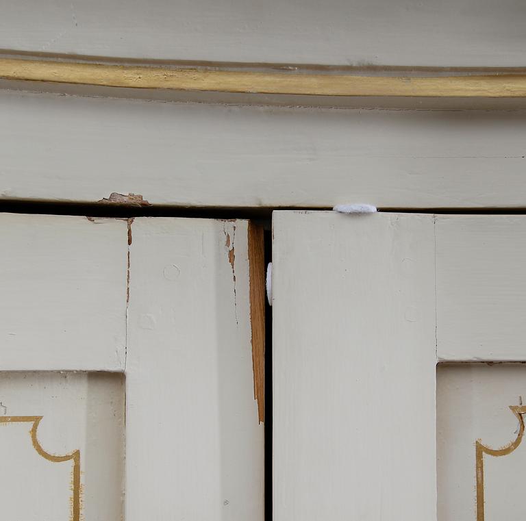 HÖRNSKÅP, 1800-talets andra hälft.