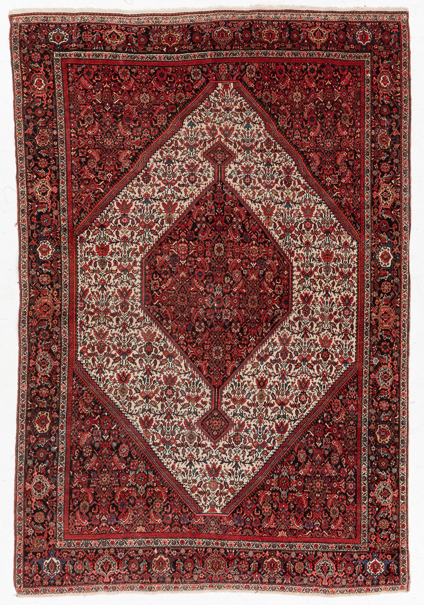 Matta, Sannolikt Feraghan, västra Iran, Omkring år 1900, ca 191 x 129 cm.
