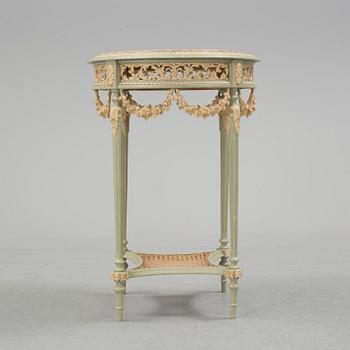 SALONGSGRUPP, 7 delar, gustaviansk stil, 1900-talets början.