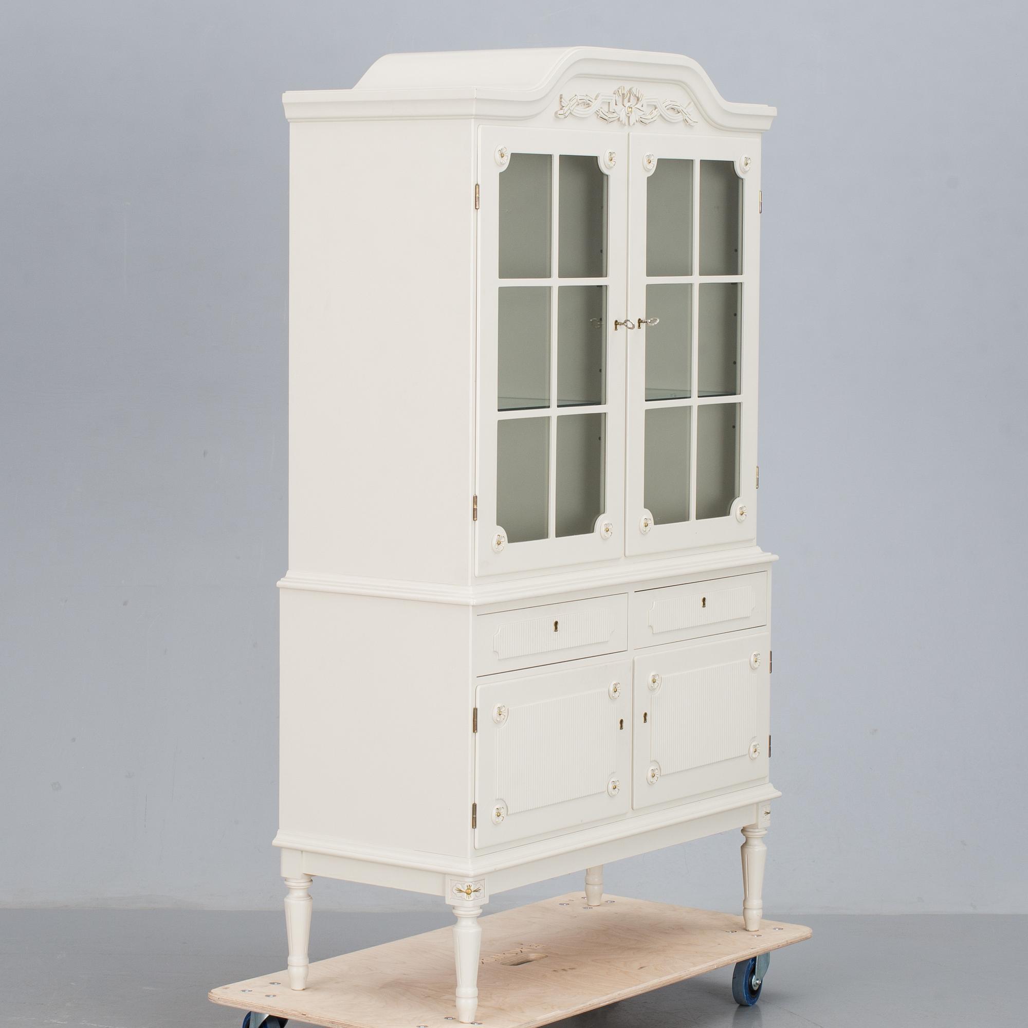 MATSALSGRUPP, 8 delar, gustaviansk stil, 1900-tal.