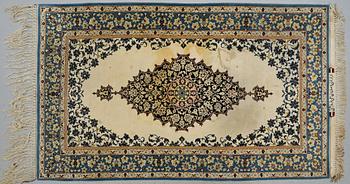 MATTA, Isfahan, old, 174 x 102 cm, bär inskription.