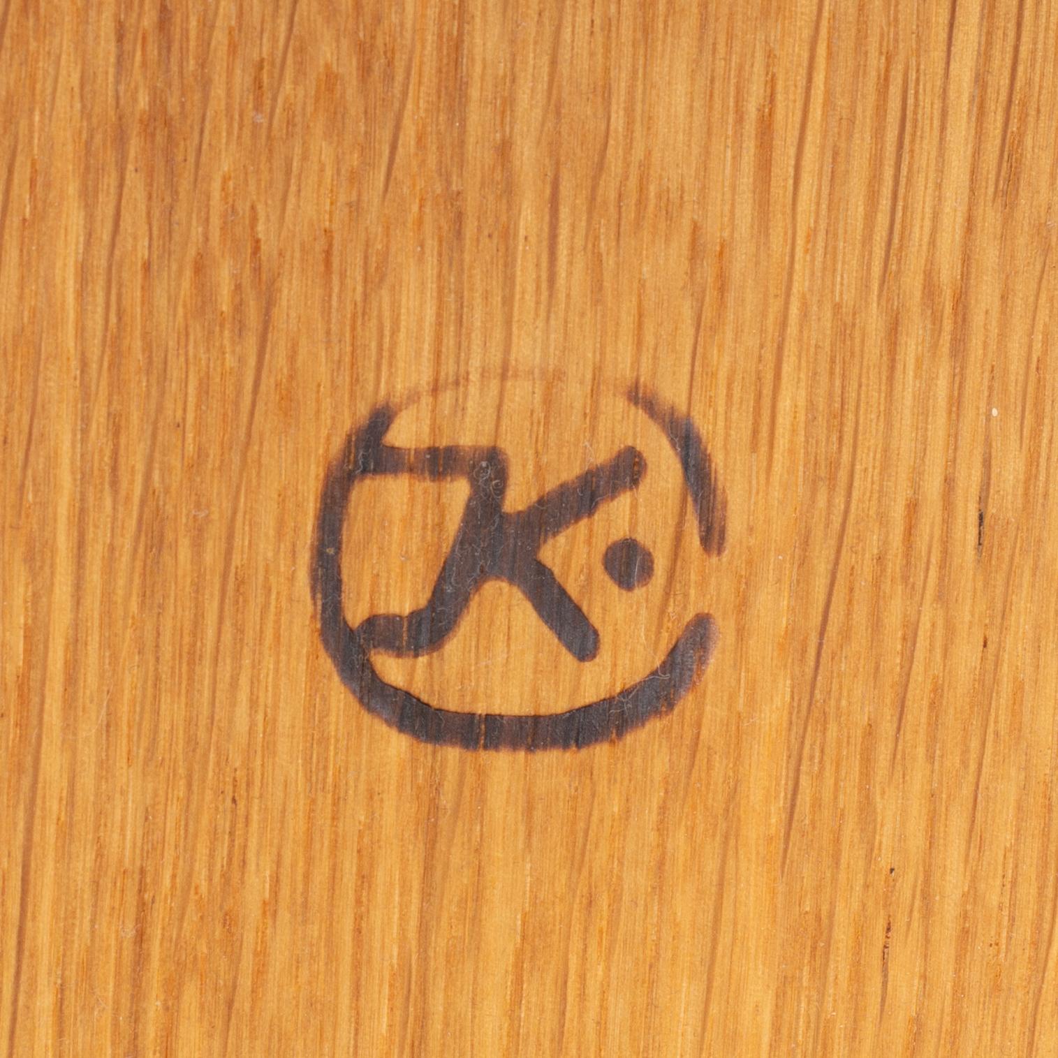 John Kandell, Shelf, "Pilaster", Källemo.