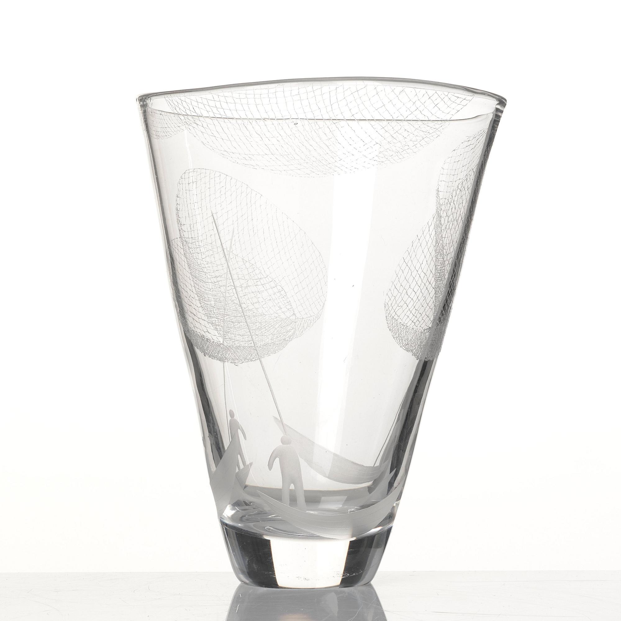 Vicke Lindstrand, an engraved glass vase, Kosta, Sweden 1950-60s.