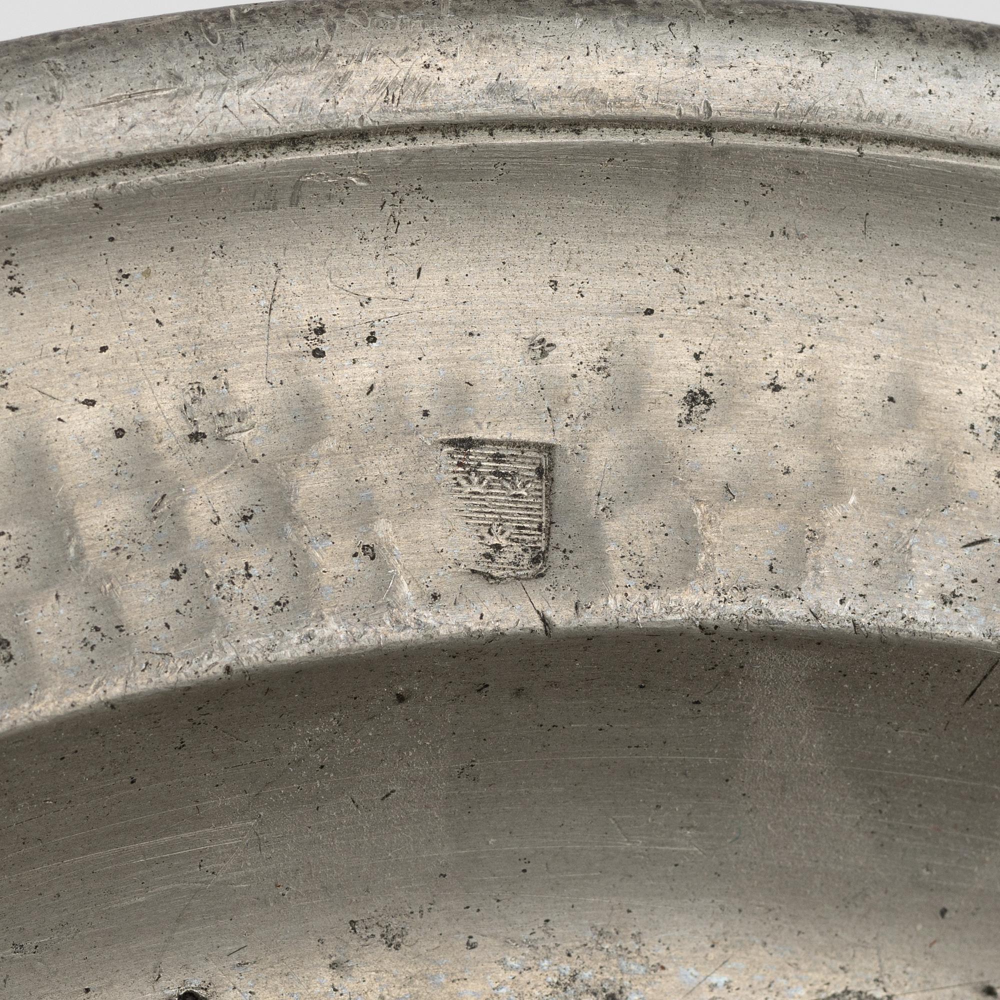 Samling tenn, 8 delar, bl.a. Erik Wikgren, Nyköping (mästare 1805-1846).