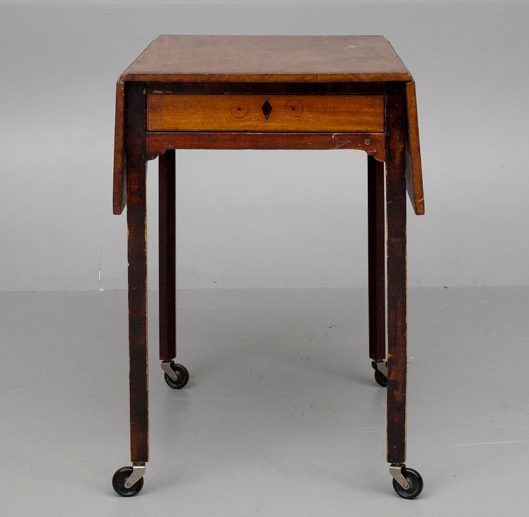 KLAFFBORD,  mahogny, England 1800-tal.