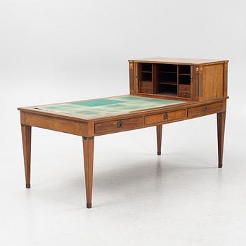 Skrivbord med uppsats, sengustaviansk stil, 1800-tal.