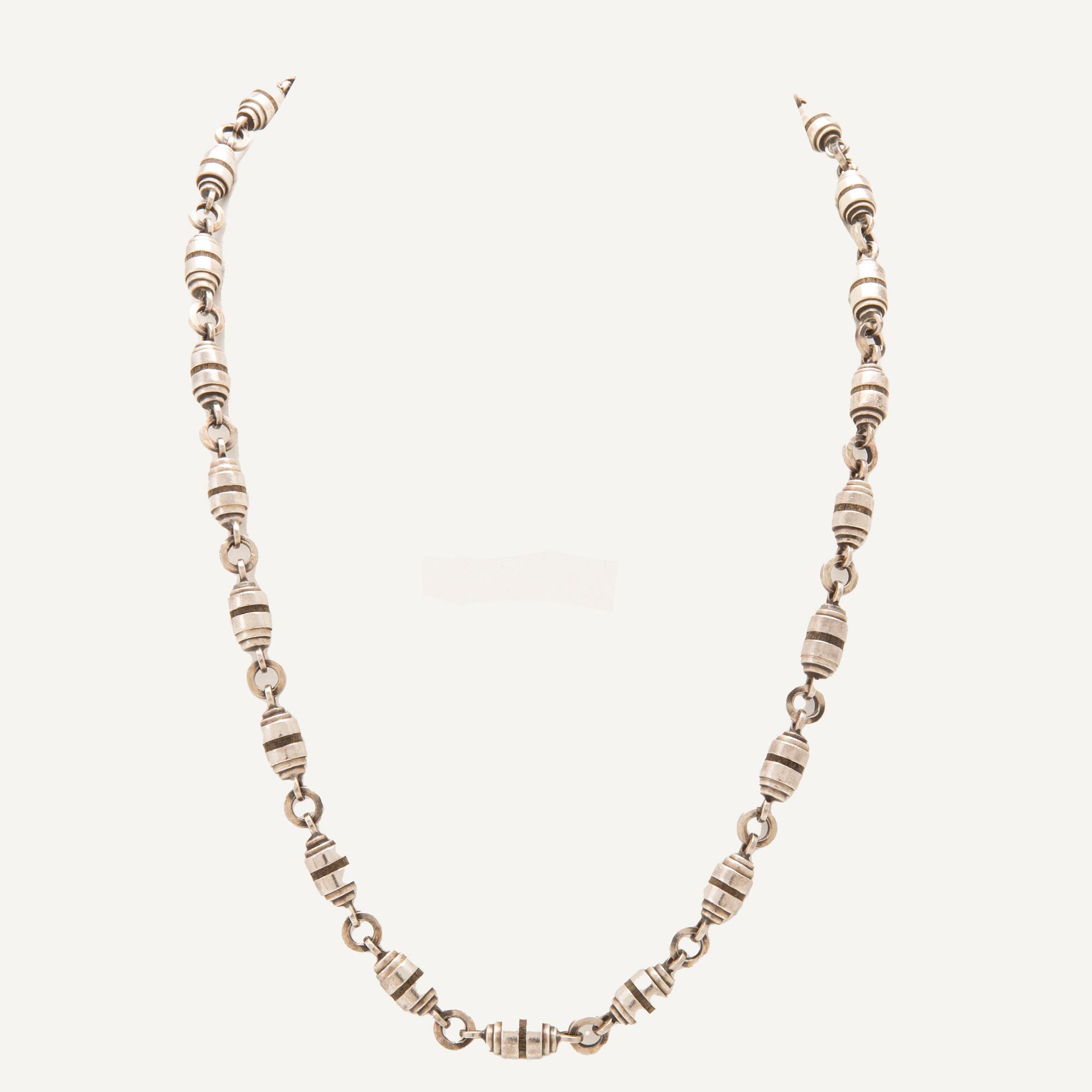 Halsband, örhängen och armband i silver med svartek från skeppsvrak, Stig Bjerre Landskrona 1951.