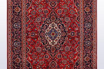 A carpet, Kashan, 308 x 202 cm.
