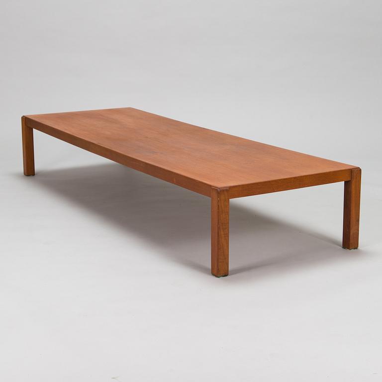 Reino Ruokolainen, a 1960's  'H-model' bench for Haimi.