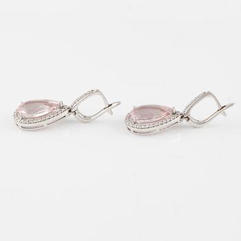 A pair of earrings in 18K white gold with faceted morganites and round brilliant-cut diamonds.