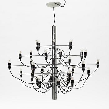 Gino Sarfatti, a model 2097/30 chandelier, Flos, Italy.