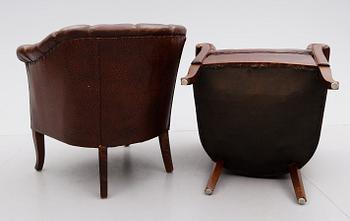 KLUBBFÅTÖLJER, 1 par, 1920-/30-tal.