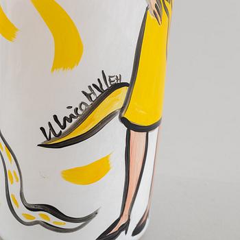 Ulrica Hydman-Vallien, a glass vase, Kosta Boda Atelier.